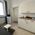 Kröpi 8 *