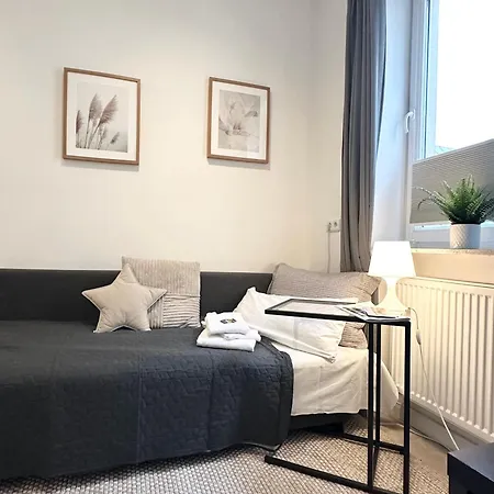 Apartment Fewo Kroepi 8 - Zentral, Schlicht & Einfach Fuer Preisbewusste Urlauber & Monteure I Molli-Blick Bad Doberan